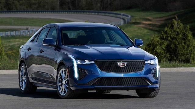降4万！凯迪拉克CT5现已跌至23.97万，CT4尴尬了？