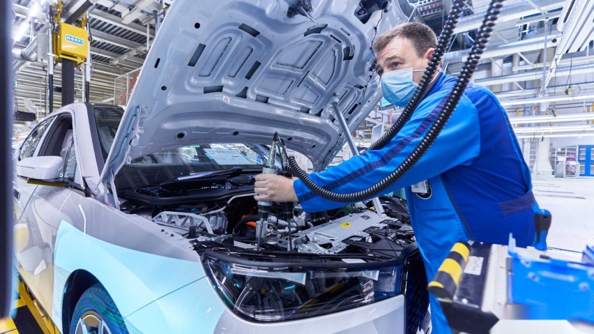 致力于绿色环保！BMW iX的生产将采用可再生材料