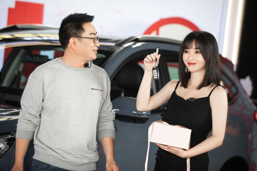 哈弗M6 PLUS柳岩联名款，女神驾到，谁的DNA又动了？