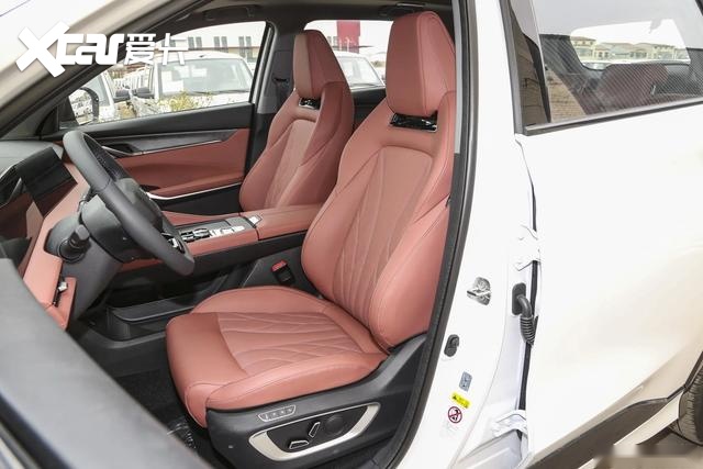 长安CS75 PLUS冠军版上市，标配L2级辅助驾驶，售价12.19万