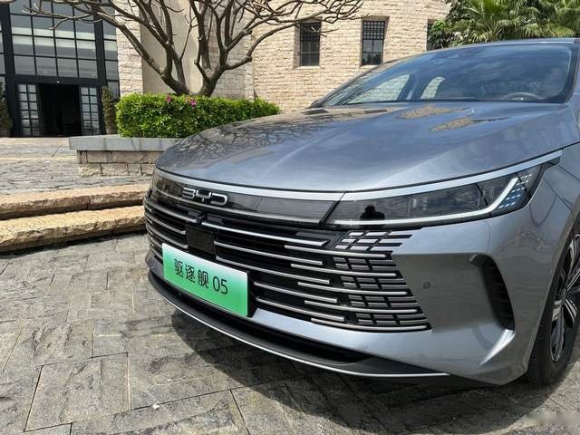 比亚迪驱逐舰05初体验：实力出众，不输合资，真香