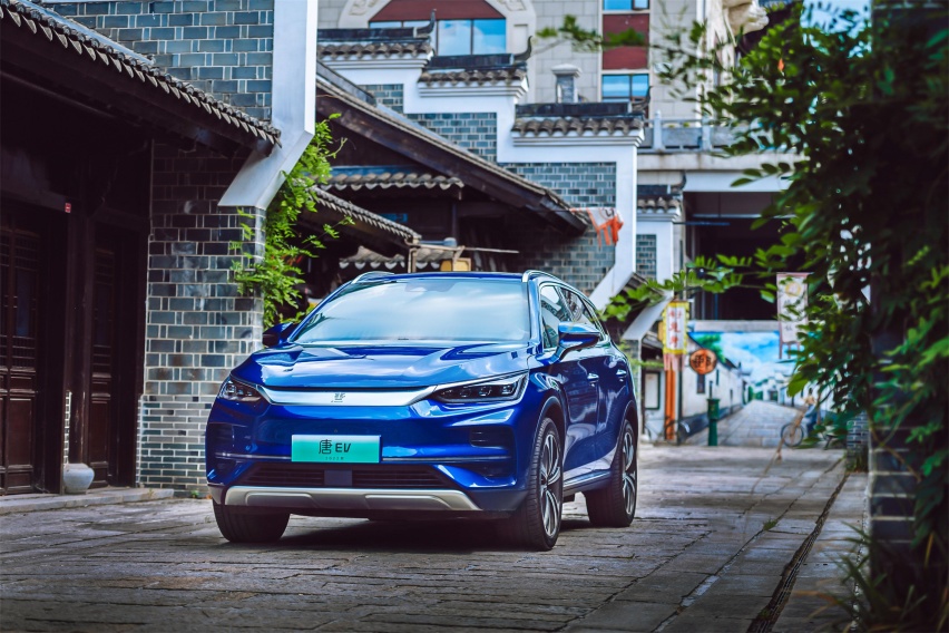 2022款唐EV VS 小鹏G9，谁才是国产电动车“天花板”