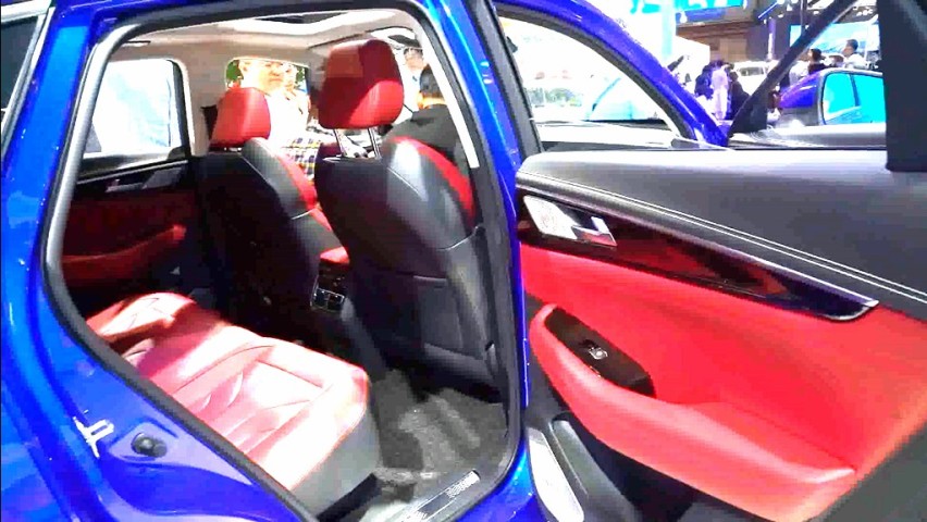 上海车展看长安CS85,网友：看车身像30万的，看轮辋像5万的！