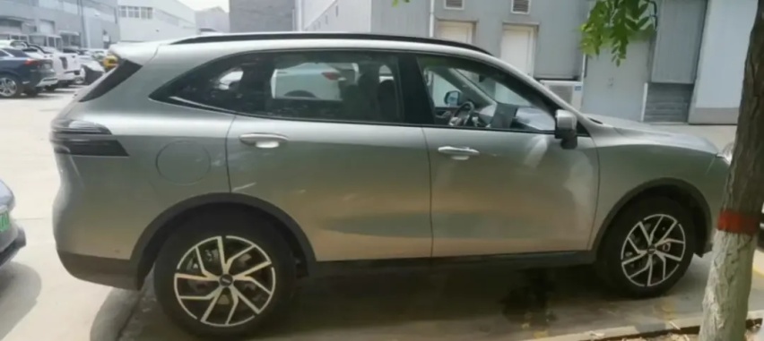 【e汽车】新款魏牌拿铁曝光