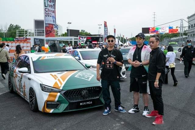 MG宠粉现场，原厂改装MG6 XPOWER合法领证