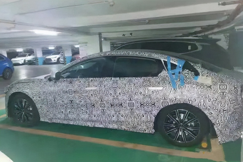 比亚迪推出全新车型，内部代号EK，比汉EV、Model3跑得快？