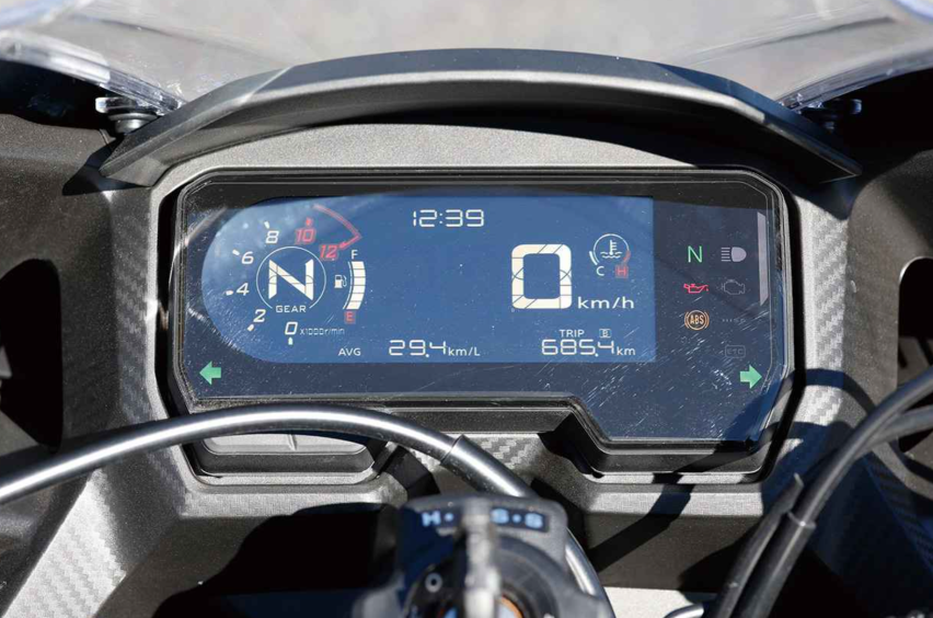 本田中小排量入门仿赛机车，2023款CBR400R详解，实用升级有诚意