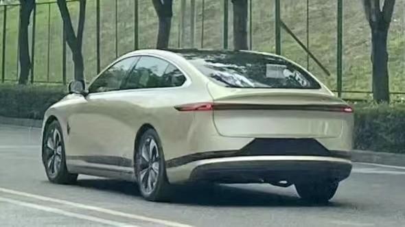 AR-HUD+Model 3同款大屏，解析长安启源A07座舱