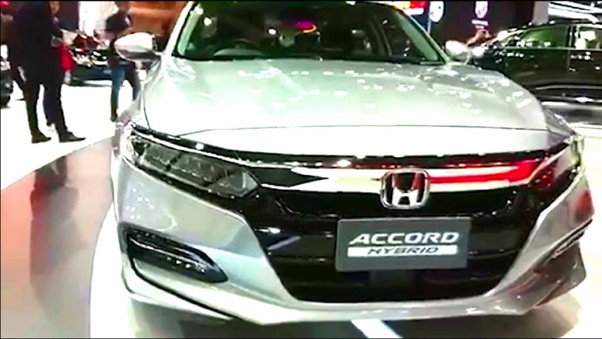 【实拍】2019款本田雅阁2.0混动touring 油耗仅3L