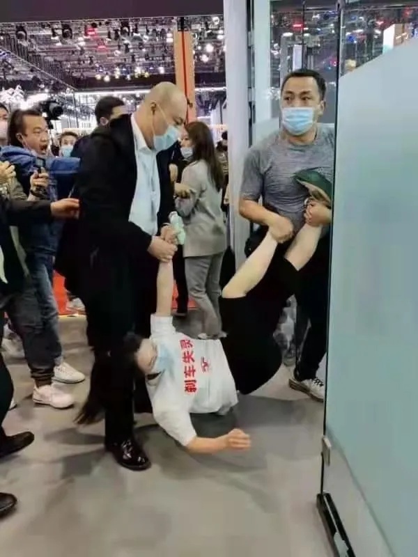 上海车展｜珍爱生命，远离特斯拉
