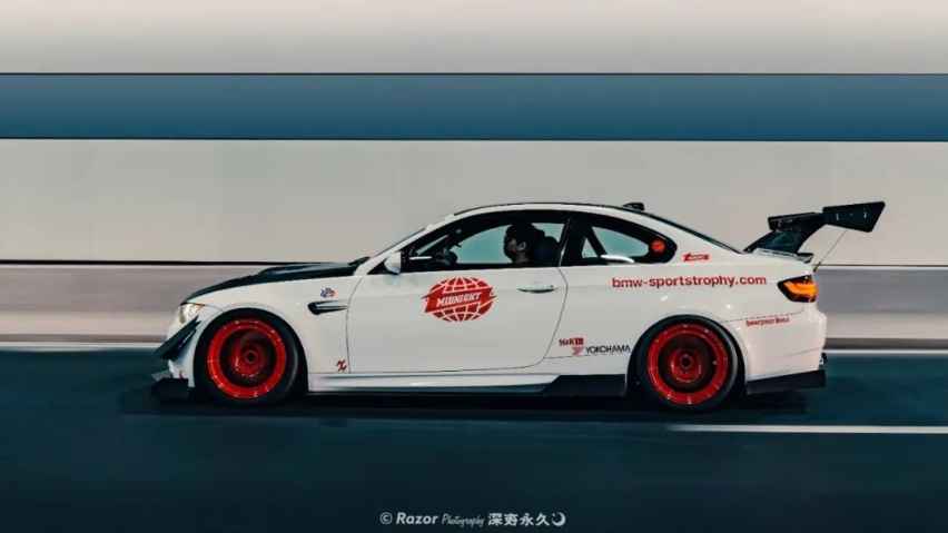 战斗格宝马M3 E92上路，感受下4.0升V8大排自吸的魅力