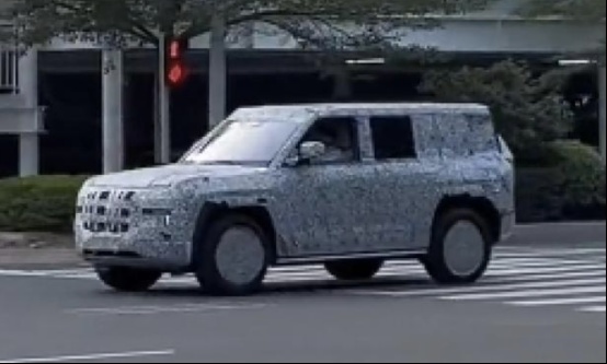 比亚迪新品牌或名为仰望汽车；上汽大通新车预售288万元