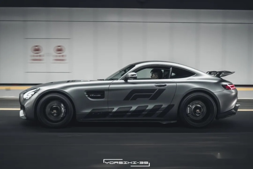 油耗堪比纳智捷的梅赛德斯-AMG GT，两天一箱98你受得了吗？