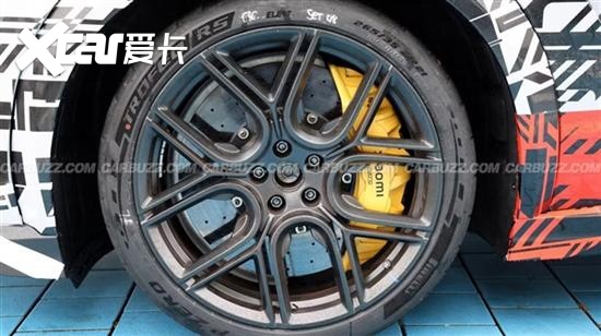 小米YU7 GT征战纽北 基于三电机平台打造