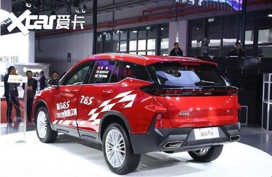 这谁顶得住啊！不到8万就有BBA的性能，标配1.6T输出19