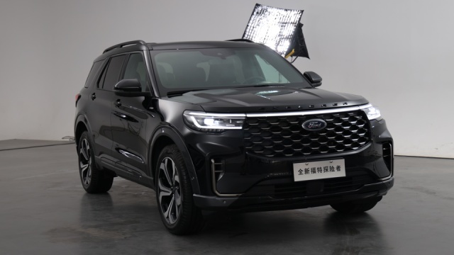 本来挺省钱，无奈油价上涨，新款福特探险者每年花3万够养车吗？