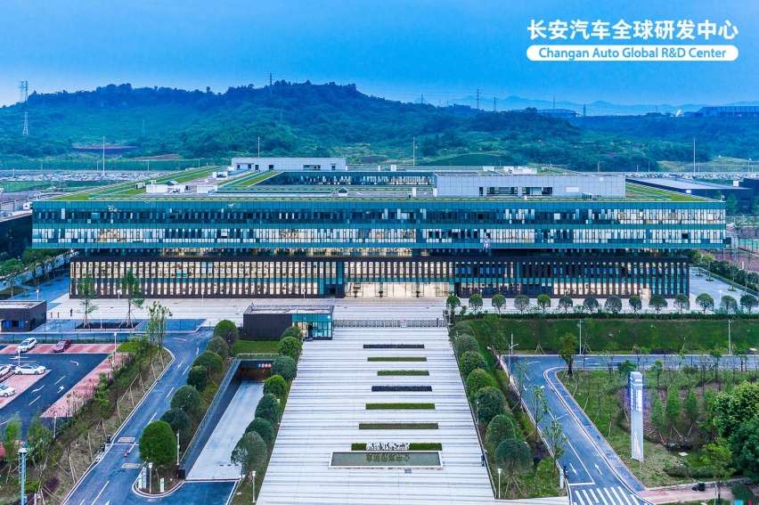 长安发布神秘海报，“鲸添”预示升级“蓝鲸”？“动D”莫非是要……