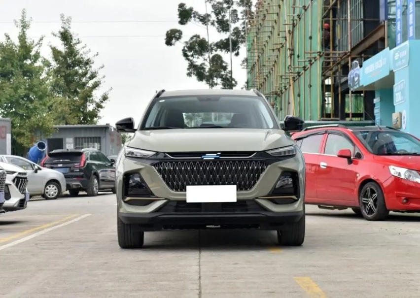 性价比很高的国产SUV，欧尚X7 PLUS，外观和内饰有升级
