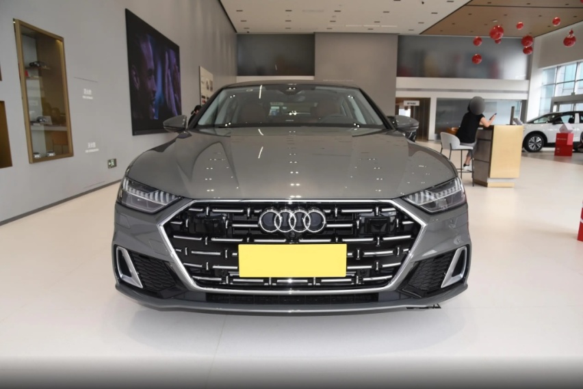 奥迪A7L降至26.5万了，入门就是高功率，到底值不值得考虑？