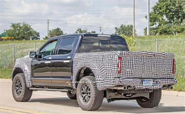 采用全新悬挂 2021款福特F-150猛禽路试谍照曝光