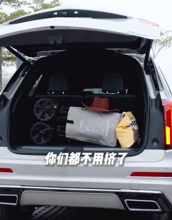 照顾每一位乘客的呼吸健康，凯迪拉克XT6全家驾乘也安心！