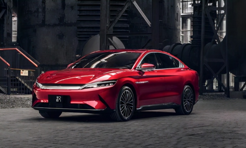 标准续航汉EV挑战低配Model 3，谁才是20万级别纯电家轿的王者？