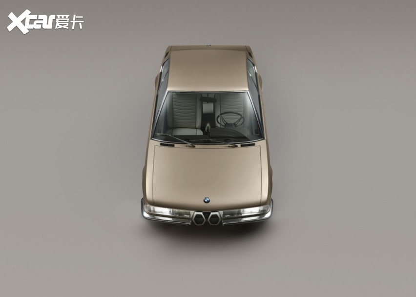 大街上看不到的宝马车，被宝马复刻出来做情怀车，你会买么？