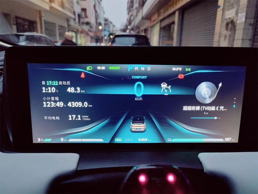 独立试驾哪吒U Pro：想要闷声发大财，没诚意是不行的