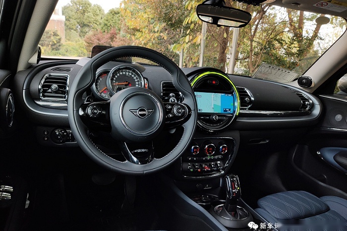 新款MINI CLUBMAN首试：这回让我们聊聊MINI的衣