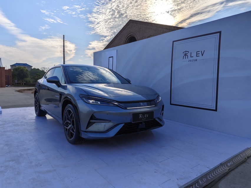 2025款宋L EV泊车辅助体验，这次真的没短板了