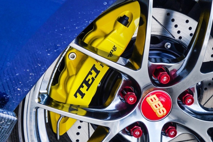 现代菲斯塔前轮刹车改装案例，升TEI Racing前P40NS刹车套装