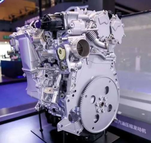 你们要的压燃技术来了！ 全新马自达3、CX-30均搭载