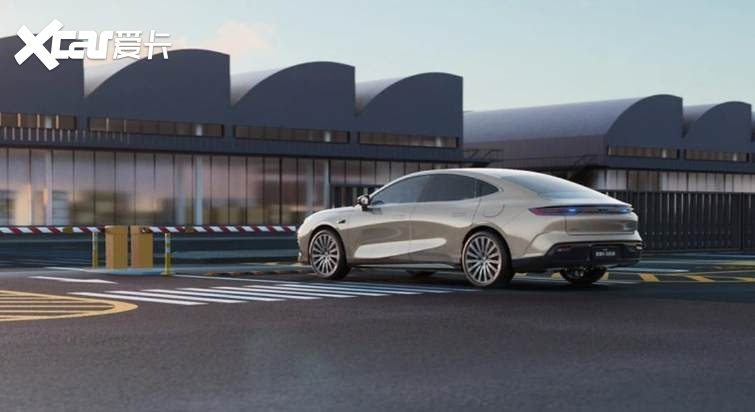 银河星耀8远航家1258万起上市五大旗舰刷新20万内电混轿车价值(图3)