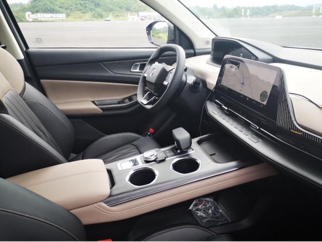 新款长安CS55PLUS预售10.69-12.19万，不贵？