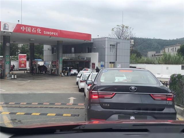 试驾比亚迪全新秦燃油:百公里油耗5.6L、配置越级