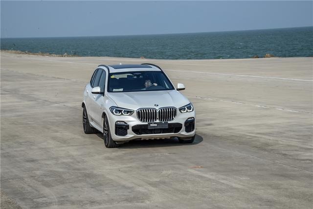豪车=费油 宝马X5插电混动版打破你的常规认知