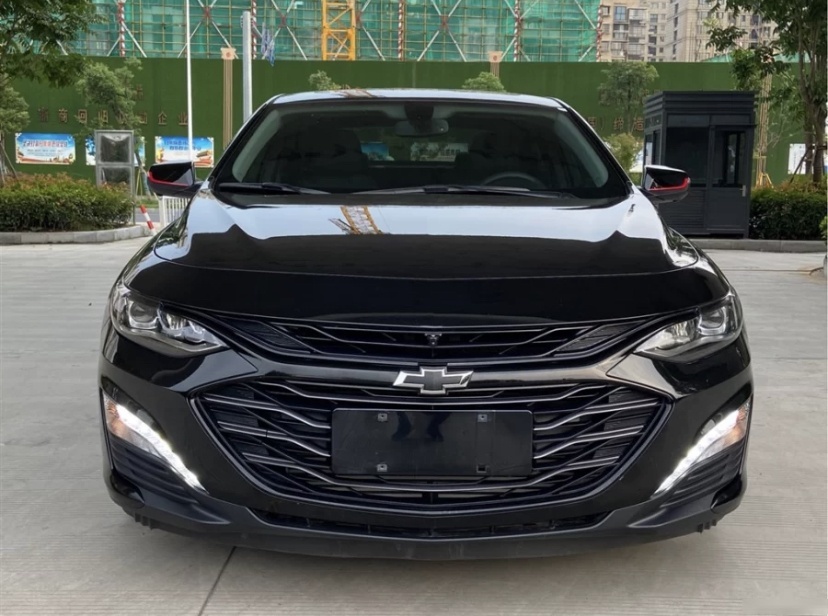 比雅阁运动，全黑套装帅过宝马3系耀夜，2.0T+9AT还是豪车同款