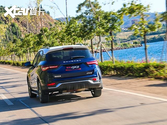 抚仙湖试驾东南DX5 又美又高性价比的家用车 来沾点仙气