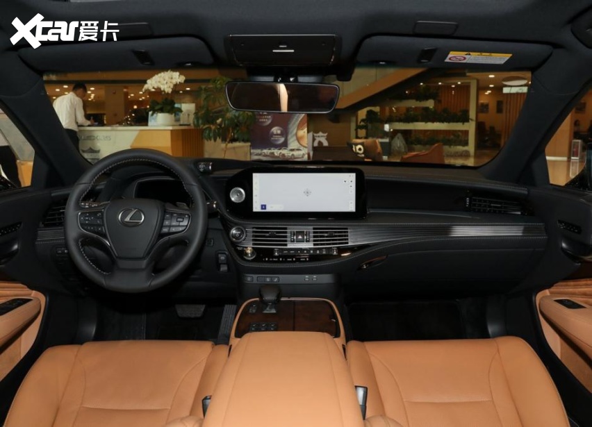 割信仰党的韭菜，外观内饰动力都没变，雷克萨斯LS顶配要118万