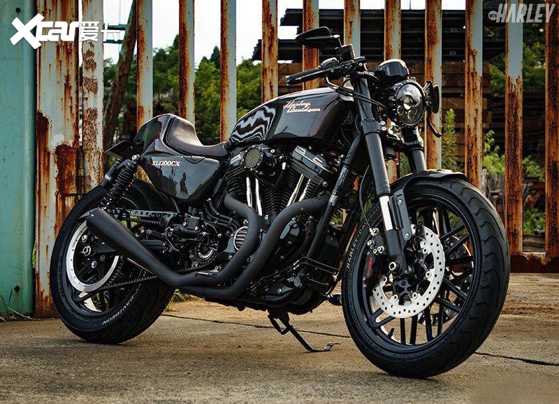 近日在日本的改装厂商,以哈雷roadster xl1200cx为基础,推出了定制