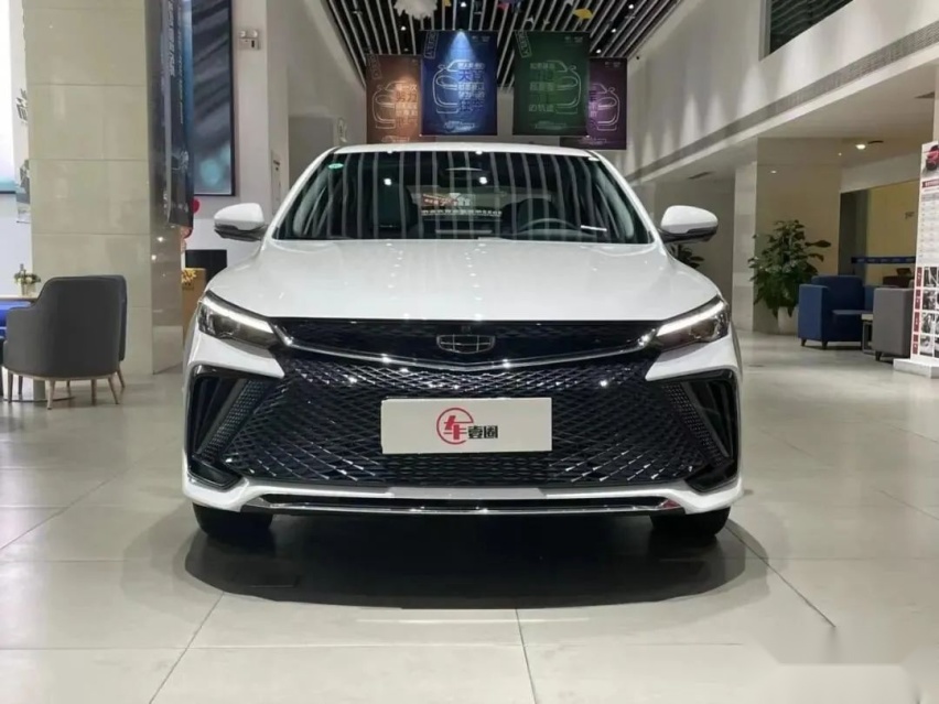 9.99万元起，帝豪L正式上市，未来还将推混动车型