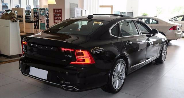 推荐四款优惠大的中大型轿车，最高降24万，最低22.10万