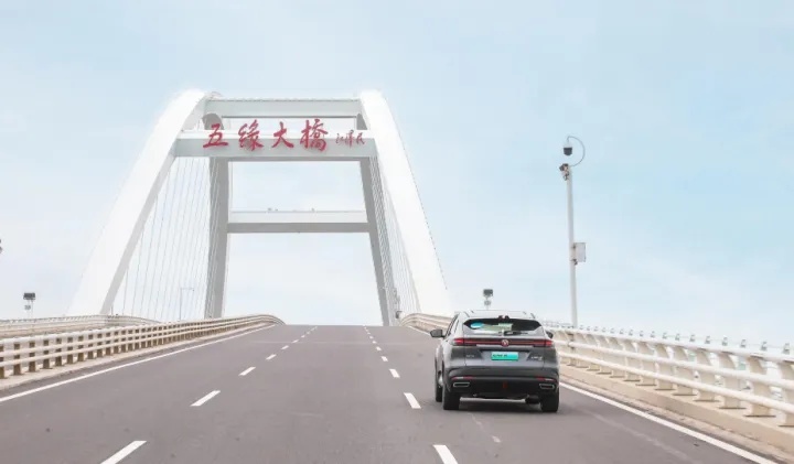试驾官 | 长安智电iDD双车评测，又快又省，还看比亚迪？