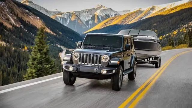 疫情退却的春日里，不如与全新Jeep牧马人一同撒个欢