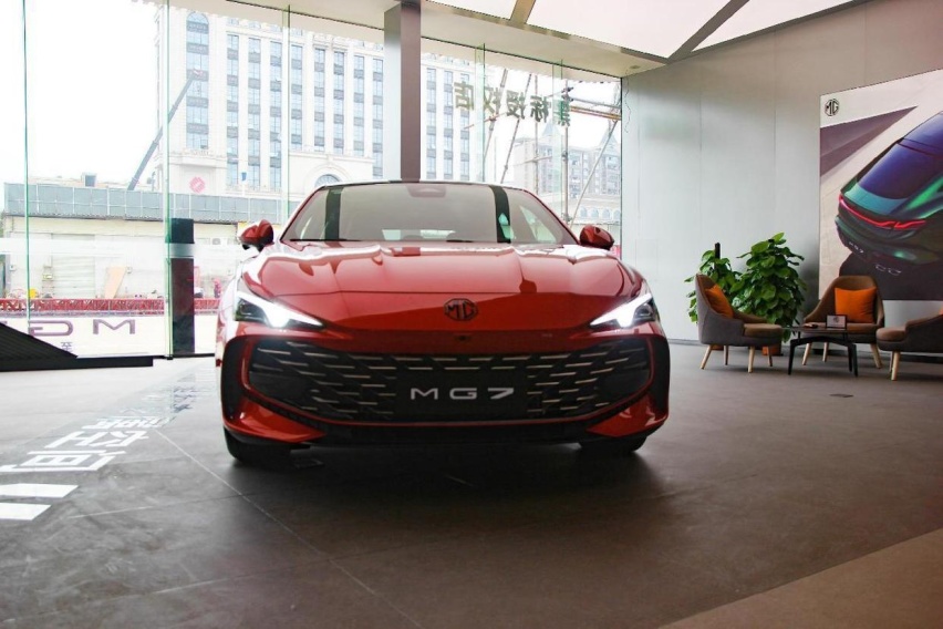 探店|实拍MG7，又一款20万级运动轿车“杀”出重围
