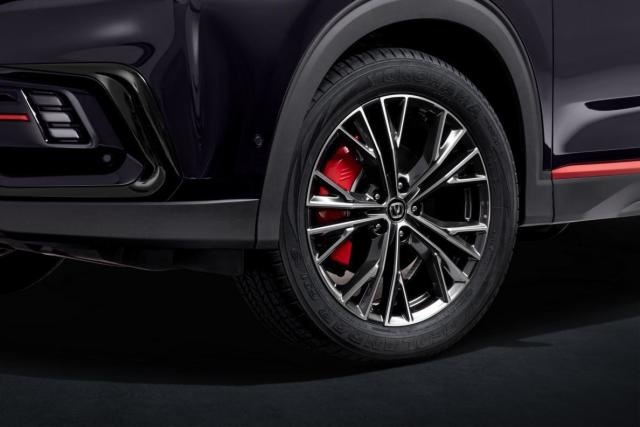 长安汽车2023款CS85COUPE上市，售价11.99万起