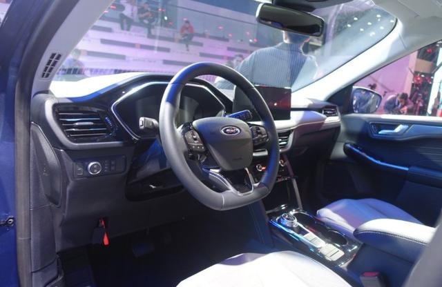 2.0T+8AT、7.5秒破百，还有四驱系统，能比过途观、CR-V吗？