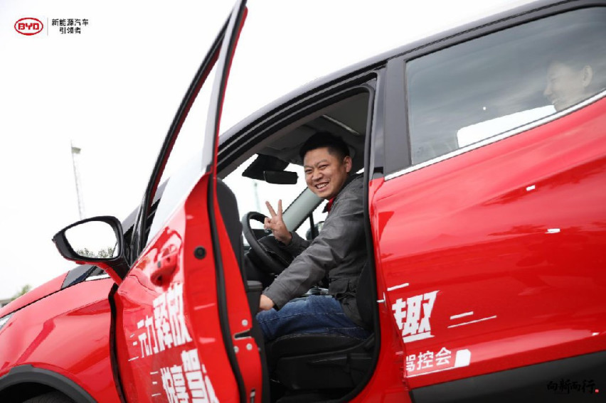 【微评测】比亚迪纯电元EV535补贴少了 续航增加了 价格还算厚道