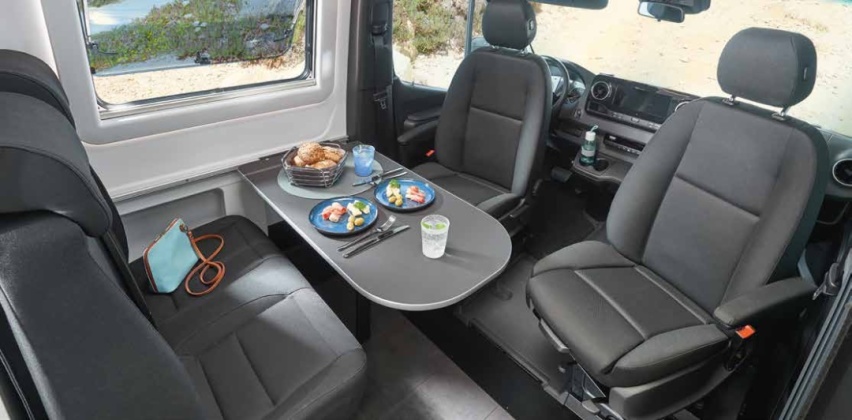 1.8南京房车展：欧洲出品，可升顶、可拓展的B型房车——Westfalia James Cook