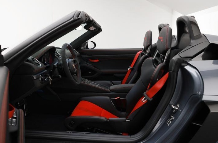 保时捷718新品上市，搭载GT4 RS同款发动机，售157.8万元